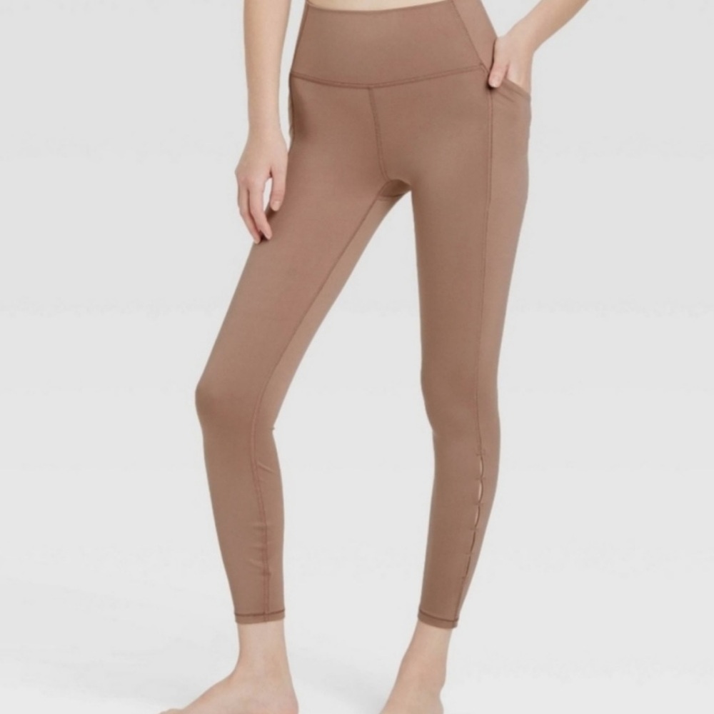 All in Motion Medium Taupe Brown Leggings